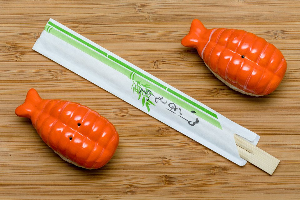 Soľnička a korenička v tvare  Sushi